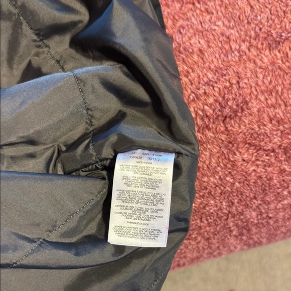 Columbia Black Outdoor Jacket - Picture 7 of 7